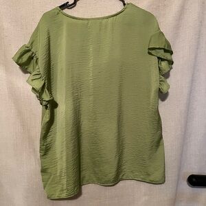 Floral & Ivy Green Ruffle Sleeve Blouse Size XL